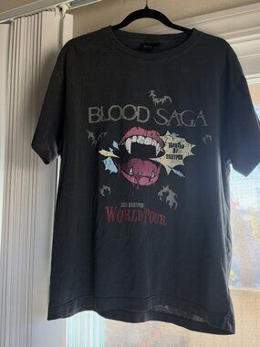 Official ENHYPEN Blood Saga World Tour S/S T-Shirt Charcoal Size M NWT